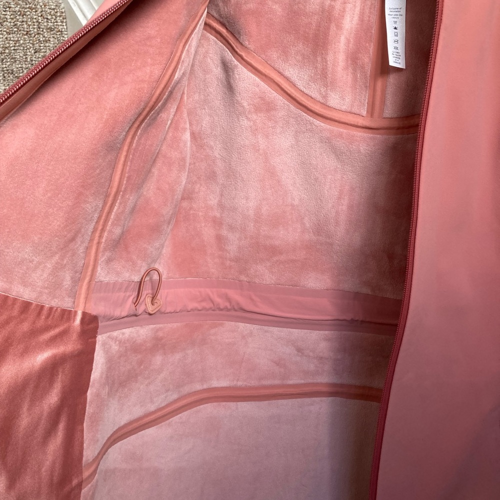 Lululemon Repelshell Rain Jacket - image 4